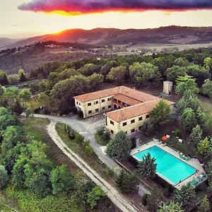 resort-yellowstone-in-chianti-e-pool.it-tuscanyhotel.com/